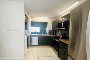 311 W Laurel Dr 1402 Margate, FL 33063 - MLS#A11899163