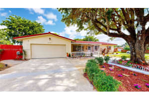 400 Nw 41st Ave Coconut Creek, FL 33066 - MLS#A11899167