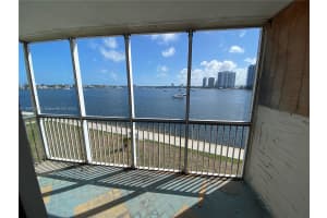 2920 Point East Dr N311 Aventura, FL 33160 - MLS#A11899185