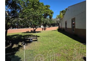 6923 Holly Rd Miami Lakes, FL 33014 - MLS#A11899207