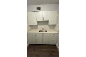 2330 Nw 11th St 46, Miami