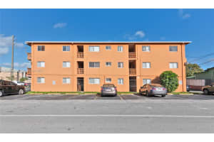 2330 NW 11th St APT 46, Miami, FL 33125, - MLS#A11899272