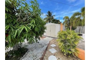 621 Ne 61st St Oakland Park, FL 33334 - MLS#A11899287