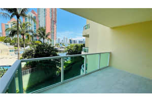 3340 Ne 190th St 403 Aventura, FL 33180 - MLS#A11899291