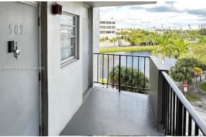 16450 Miami Dr 503 North Miami Beach, FL 33162 - MLS#A11899310