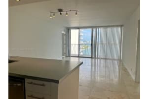 7601 E Treasure Dr 2308 North Bay Village, FL 33141 - MLS#A11899316