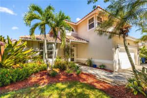 10821 London St, Hollywood, FL 33026, Sold 12/05/25