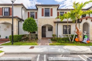 10611 W 33rd Ct, Hialeah 10611 W 33rd Ct, Hialeah