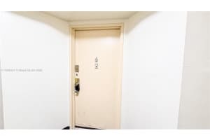 1351 NE Miami Gardens Dr APT 1404E, Miami, FL 33179, - MLS#A11899327