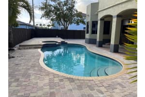 14492 Sw 22nd Ter, Miami