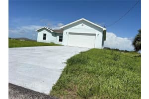 1060 S Capri Ct La Belle, FL 33935 - MLS#A11899345