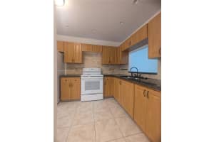 448 Lakeview Dr 2 Weston, FL 33326 - MLS#A11899362