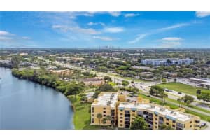 6475 W Oakland Park Blvd 210, Lauderhill