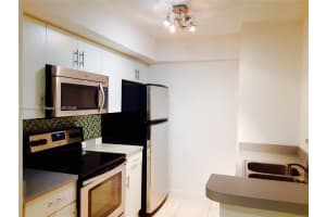 620 Sw 111th Ave 104 Pembroke Pines, FL 33025 - MLS#A11899398