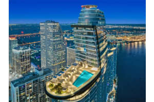 300 Biscayne Boulevard Way 4909w, Miami