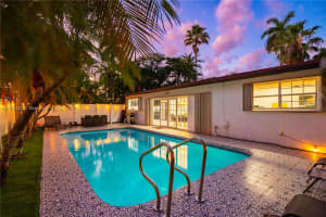 1244 Garfield St Hollywood, FL 33019 - MLS#A11899422