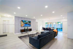 1244 Garfield St Hollywood, FL 33019 - MLS#A11899422