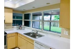 6720 Nw 28th St Sunrise, FL 33313 - MLS#A11899432