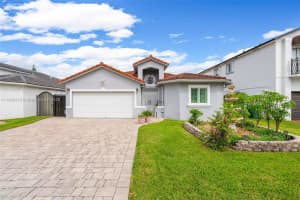 7967 Nw 186th Ter, Hialeah