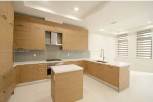 8436 Nw 51st Ter . Doral, FL 33166 - MLS#A11899438