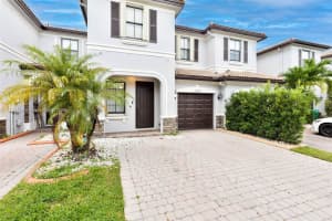 11628 Nw 87th Ln Doral, FL 33178 - MLS#A11899454