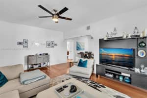 836 W 40th St Miami Beach, FL 33140 - MLS#A11899498