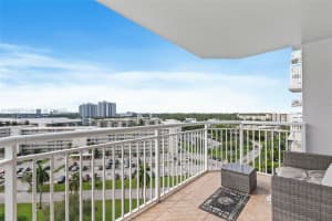 18021 Biscayne Blvd 1003, Aventura
