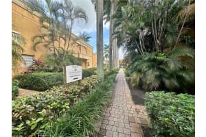 17911 Nw 68th Ave N207 Hialeah, FL 33015 - MLS#A11899508