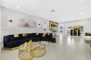 1104 N 13th Ter Hollywood, FL 33019 - MLS#A11899592