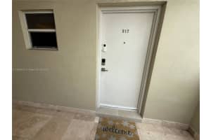 1441 Lincoln Rd 317 Miami Beach, FL 33139 - MLS#A11899622