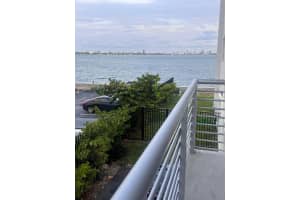 1880 S Treasure Dr 2c North Bay Village, FL 33141 - MLS#A11899626