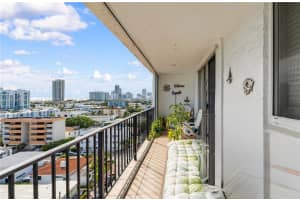 7850 Byron Ave 1004 Miami Beach, FL 33141 - MLS#A11899654