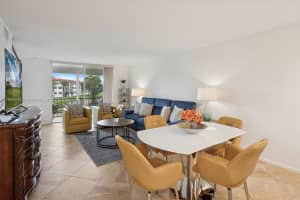 411 S Hollybrook Dr 204 Pembroke Pines, FL 33025 - MLS#A11899670