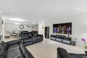 9437 Sw 76th St V25 Miami, FL 33173 - MLS#A11899674