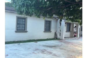 900 E 6th St Hialeah, FL 33010 - MLS#A11899711