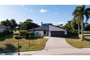16701 Bobcat Dr, Fort Myers