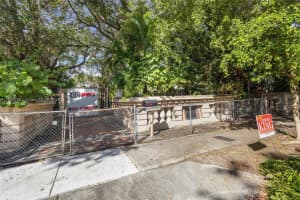 1045 Nw 52nd St, Miami