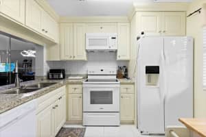 10402 Sunrise Lakes Blvd 103 Sunrise, FL 33322 - MLS#A11899767