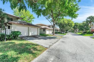 1759 Ne 39th Ct 1301 Pompano Beach, FL 33064 - MLS#A11899836