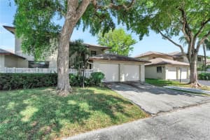 1759 Ne 39th Ct 1301 Pompano Beach, FL 33064 - MLS#A11899836