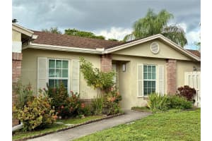 506 Radford Ter, Davie