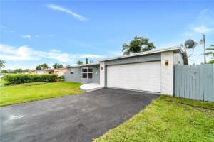 3961 Nw 34th Ave Lauderdale Lakes, FL 33309 - MLS#A11899889