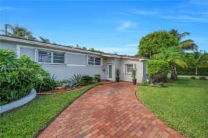 7910 Sw 17th St Miami, FL 33155 - MLS#A11899896