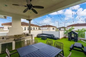 8449 Nw 51st Ter, Doral