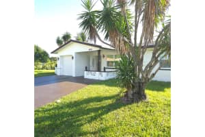 4404 Nw 46th Way Tamarac, FL 33319 - MLS#A11899929