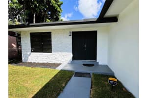275 Ne 173rd St North Miami Beach, FL 33162 - MLS#A11899933