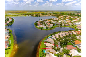 968 Savannah Falls Dr Weston, FL 33327 - MLS#A11899952