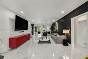 285 Nw 45th St Miami, FL 33127 - MLS#A11900011