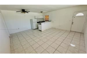 8000 Tatum Waterway Dr 1 Miami Beach, FL 33141 - MLS#A11900060