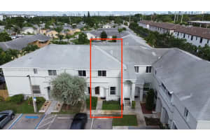 870 Ne 212th Ter 4 Miami, FL 33179 - MLS#A11900074